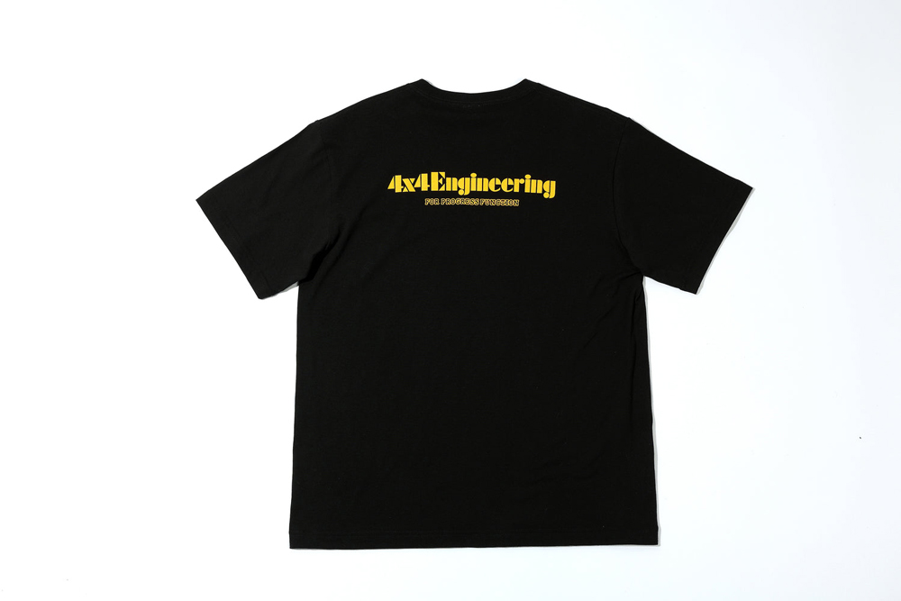 4x4エンジニアリング ステンシルロゴTシャツ
