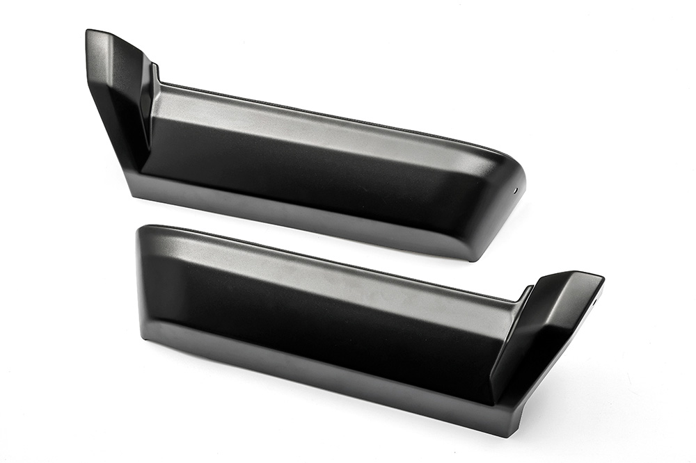 リアサイドガーニッシュ