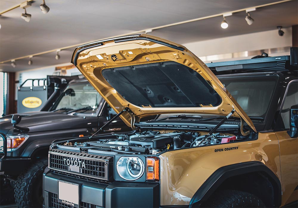 ボンネットダンパー