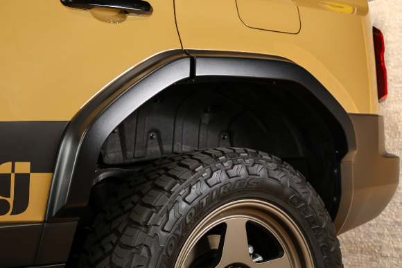 ランドクルーザー250／オーバーフェンダー